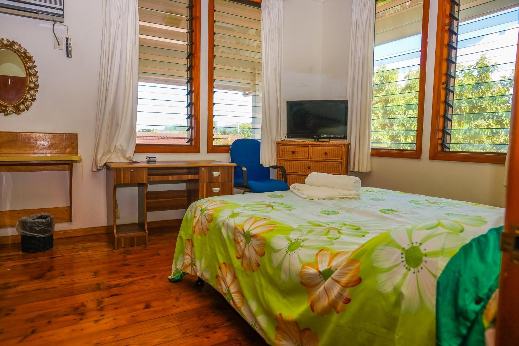 Lynn'S Getaway Hotel Apia Exteriör bild
