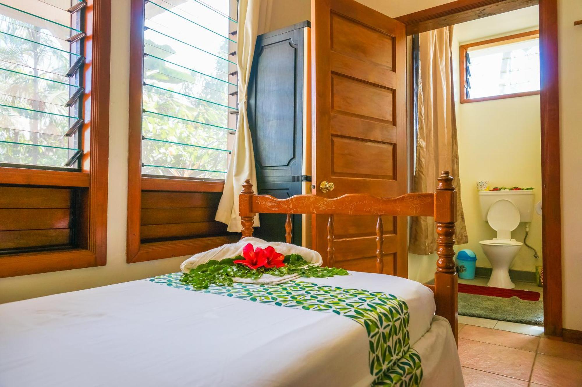 Lynn'S Getaway Hotel Apia Exteriör bild