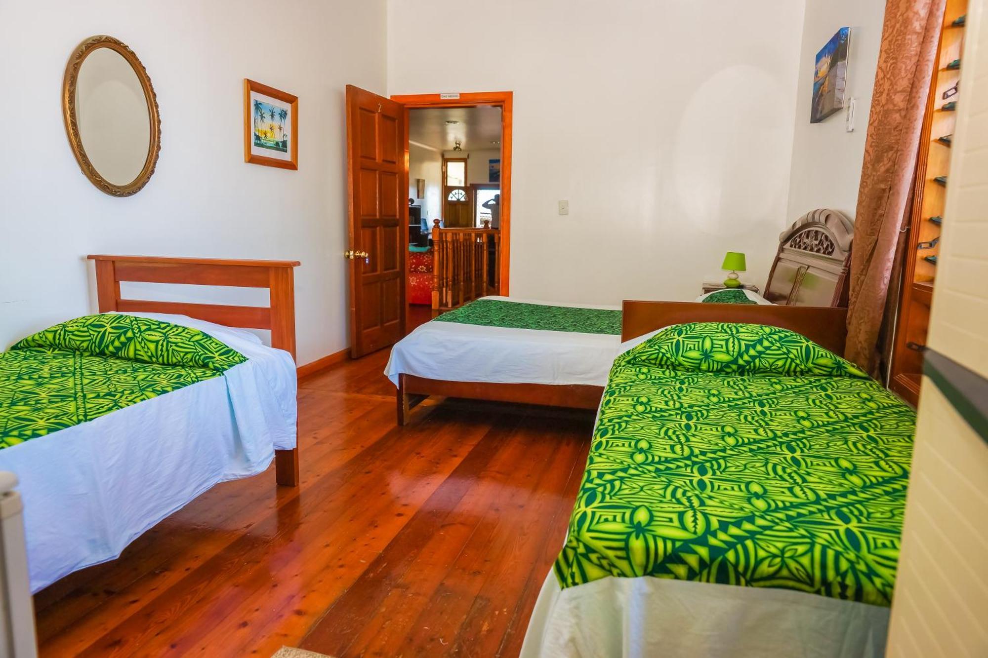 Lynn'S Getaway Hotel Apia Exteriör bild