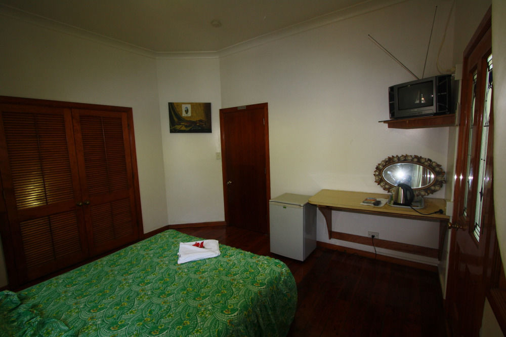 Lynn'S Getaway Hotel Apia Exteriör bild