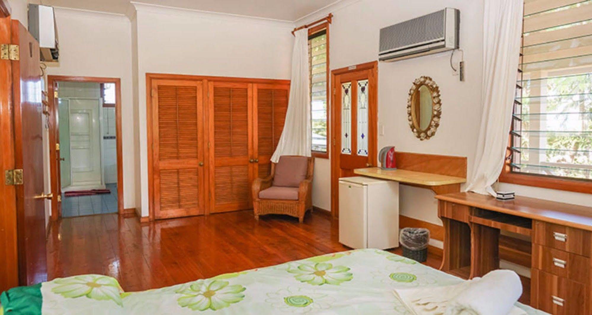 Lynn'S Getaway Hotel Apia Exteriör bild